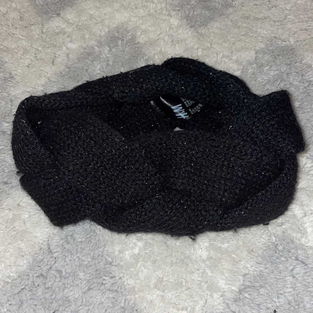 H&M Braided Black and Silver Ear Wrap